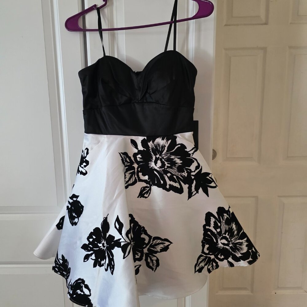 City Vibe Short Dress